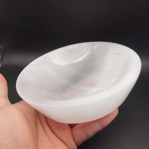SELENITE BOWLS ROUND- SELENITE CRYSTAL BOWLS - Image 9